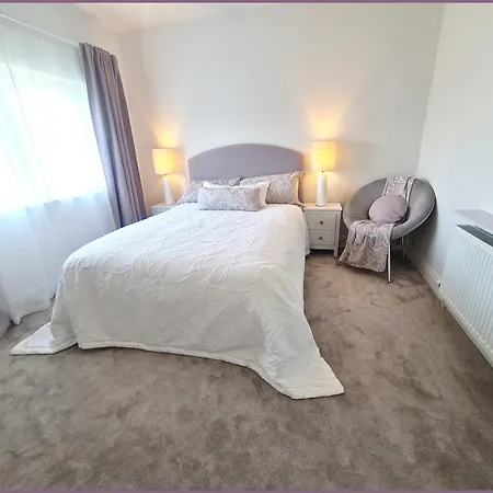 Double & Single Options In Quiet, Relaxing In Frankfield * Cork