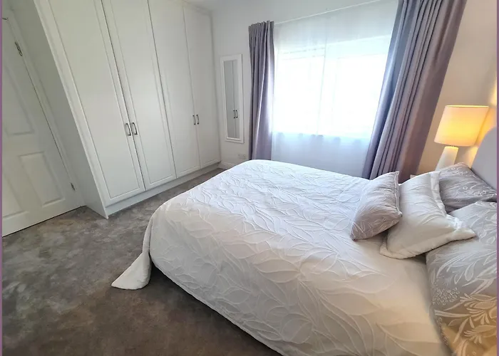 Rum i privatbostad Double & Single Options In Quiet, Relaxing In Frankfield Cork