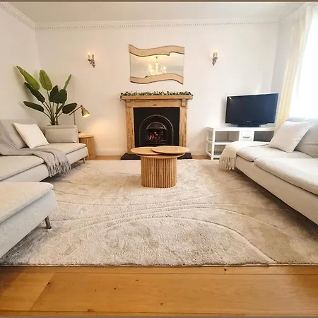 Double & Single Options In Quiet, Relaxing In Frankfield * 코크